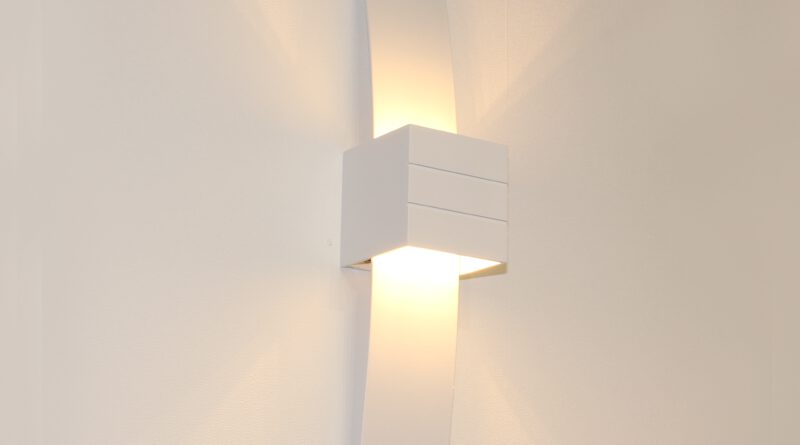 Foto Artdelight Wandlamp Gyhum II H 39 cm B 8 cm excl. G9 wit